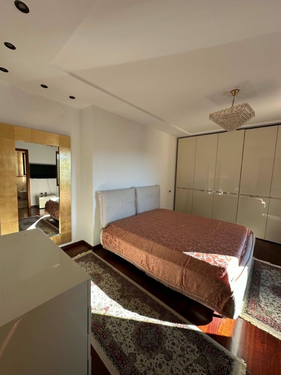 JEPET ME QIRA APARTAMENT  4+1+3 | BLLOK