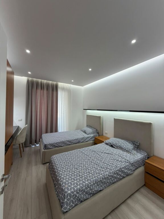 JEPET ME QIRA APARTAMENT 2+1 TEK UNIVERS CITY!