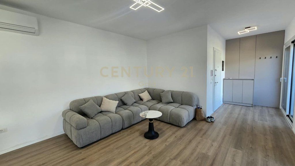 Appartamento moderno in affitto con 2 camere da letto e 1 bagno.