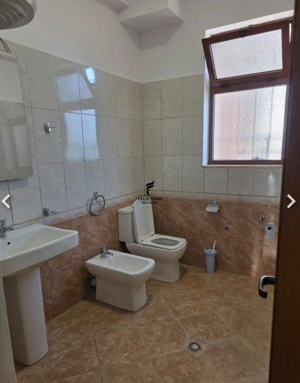 APARTAMENT ME QERA 1+1 PORCELAN 50.000 LEKE  FH-99913