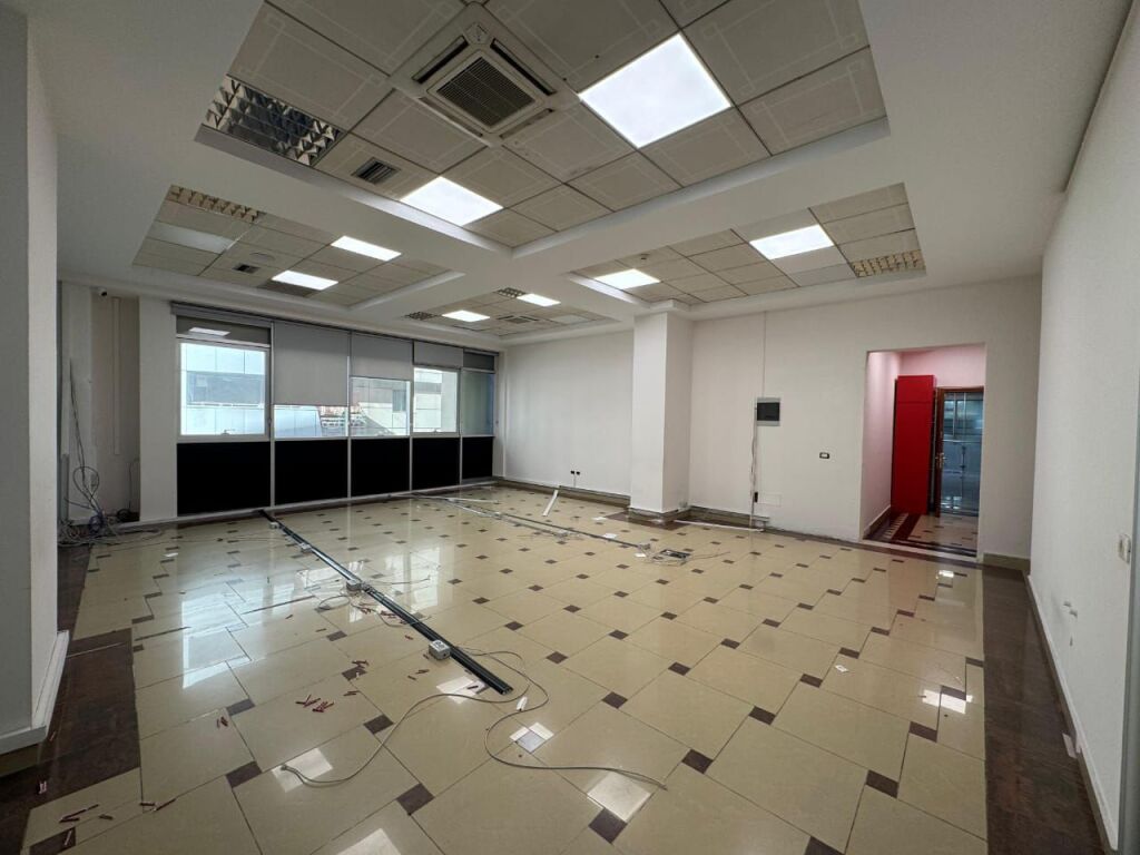 BUSINESS SPACE FOR RENT