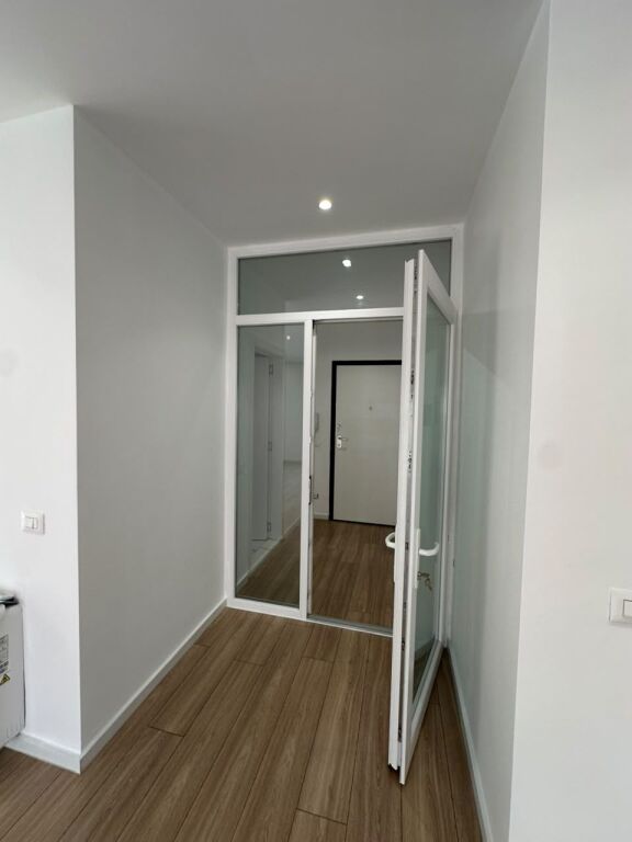 Zyrë me qera | Myslym Shyri | 140m² | Kati 2 |