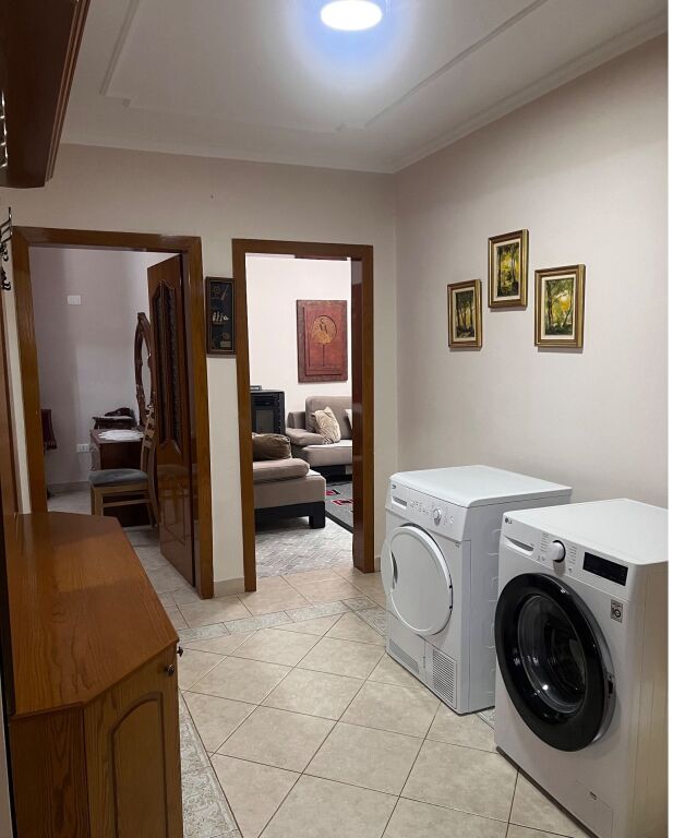 Affitto | Apartament 3 + 1 | Rruga Vath Koreshi | 850 Leke/mese