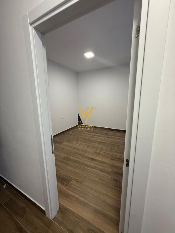 OFFICE FOR RENT 105 M2 AT PHARMACIA 10- 550 EURO