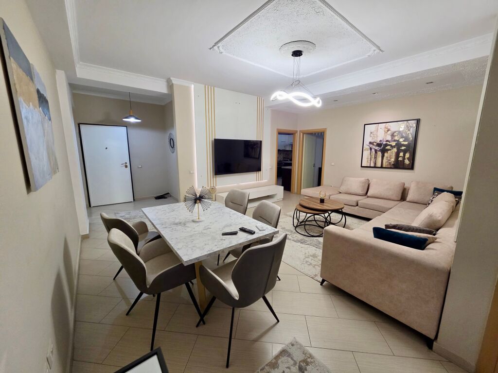 📣 QERA Apartament 2+1 Me Kuzhine Me Vete 📍 Astir, Prane Bar Oslo ✨