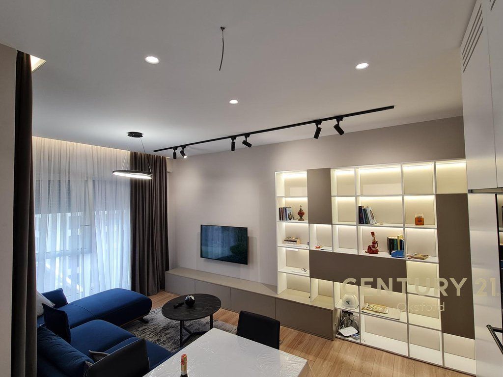 APARTAMENT PER QIRA 2+1,TEK KOMPLEKSI "KONTAKT"!