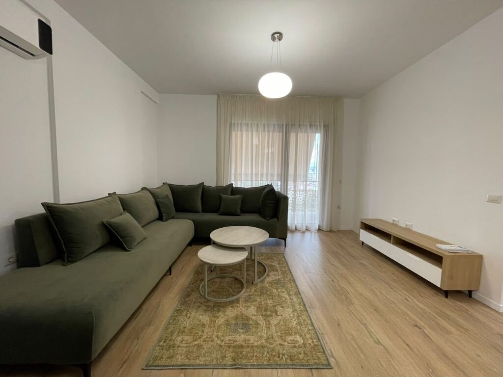 Apartament 1+1+Parking per qira tek 21 Dhjetori.
