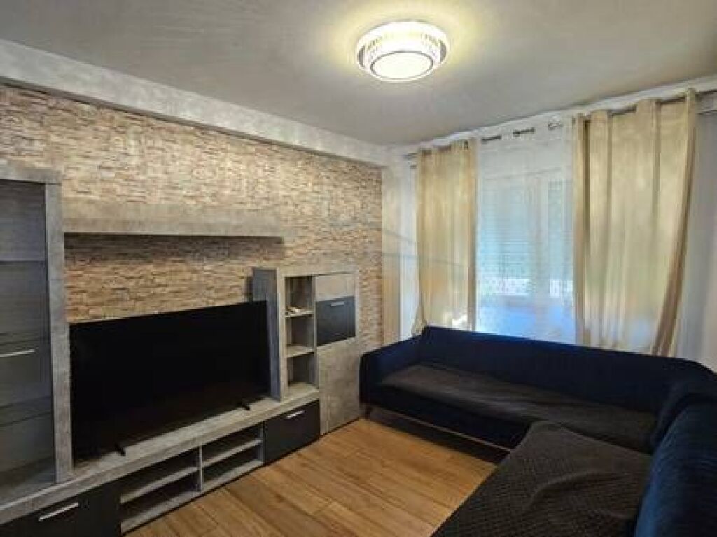 Shitet, Apartament 2+1+2+Post Parkimi,Rruga Jordan Misja,Tiranë