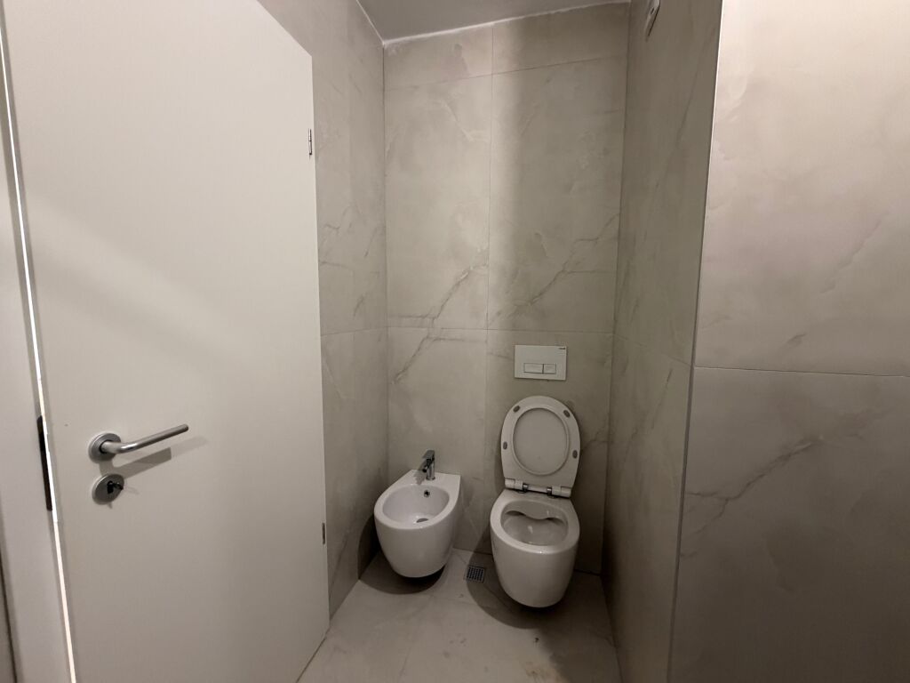 Shitet Apartament 1+1 me post parkimi me Hipoteke_Rezidenca OxA_Fresk