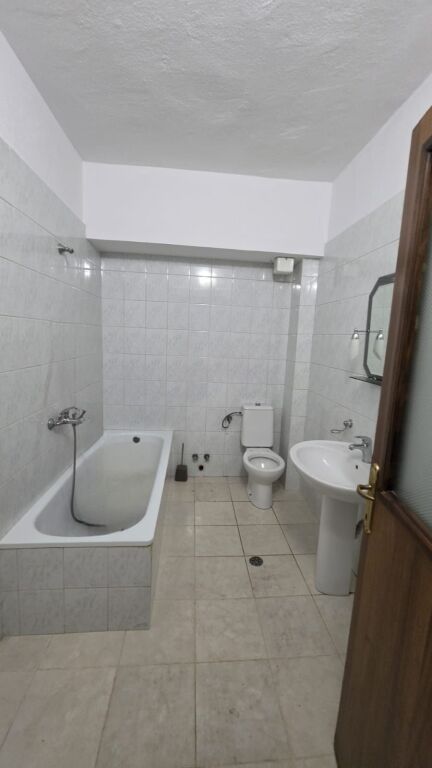 BARGAIN | 3+1+2 APARTMENT FOR SALE – KOMUNA E PARISIT