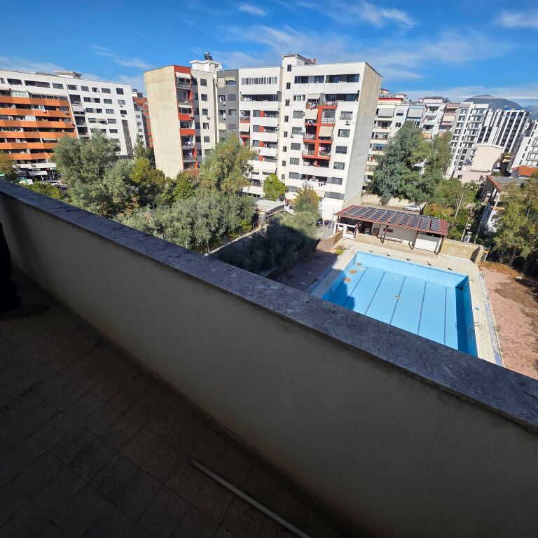 SHITET APARTAMENT 2+1 ME PAMJE TË LIRË DREJT DAJTIT – YZBERISHT, TIRANË