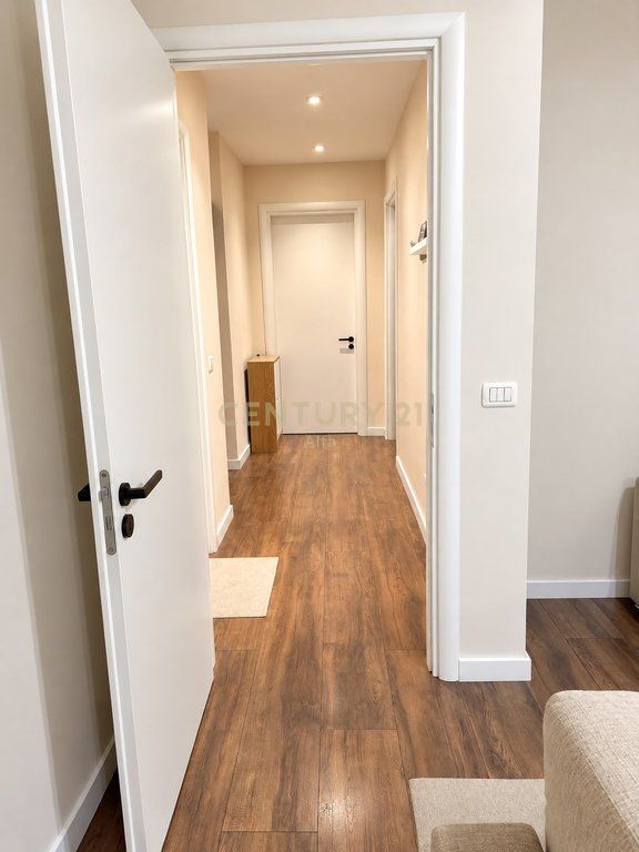 Shitet Apartament 2+1+2 në Astir, pranë 2 Palmave!