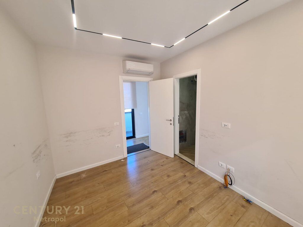 UFFICIO 127m Nuova Costruzione, SIRI KODRA