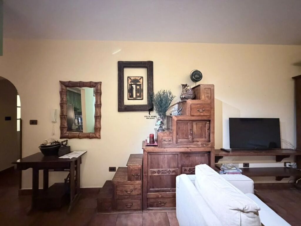 APARTAMENT ME QERA 2+1 RRUGA E KOSOVAREVE 100.000 LEKE FH-100093