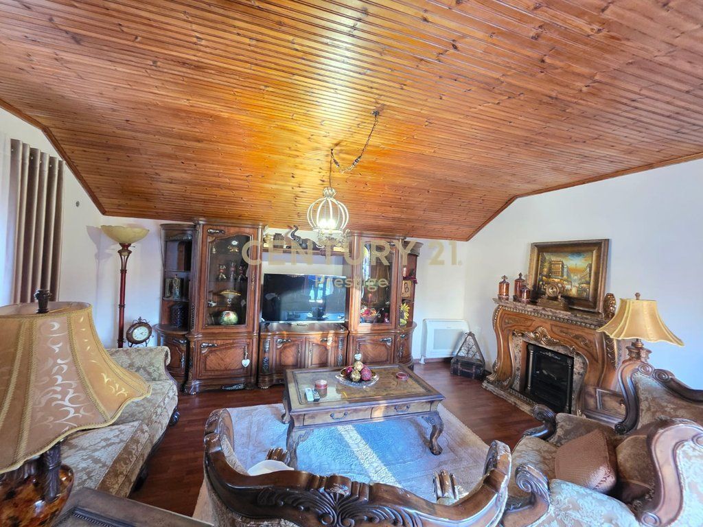 VILLA FOR RENT, LOCATED IN THE XHAMLLIK AREA, TIRANA! 1,500 € /Month