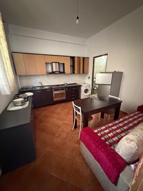 Jepet me Qera Apartament 1+1 ne Ish Kenete