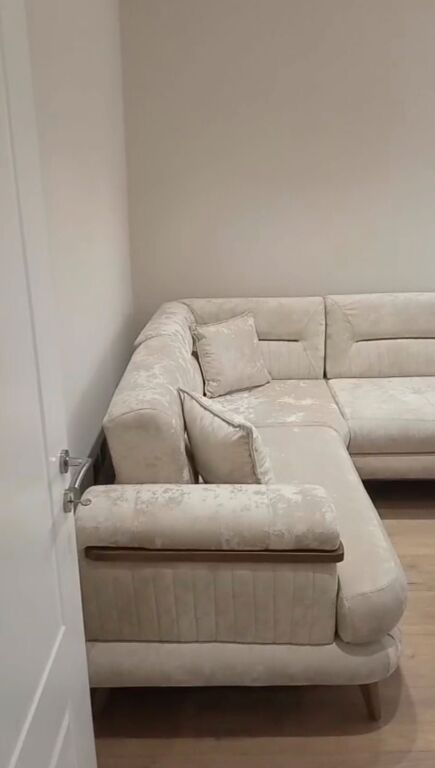 Rent | Apartament 2 + 1 | Rruga e Durrësit | 800 €/month