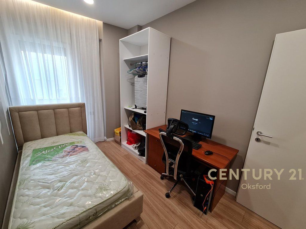 APARTAMENT PER QIRA 2+1,TEK KOMPLEKSI "KONTAKT"!