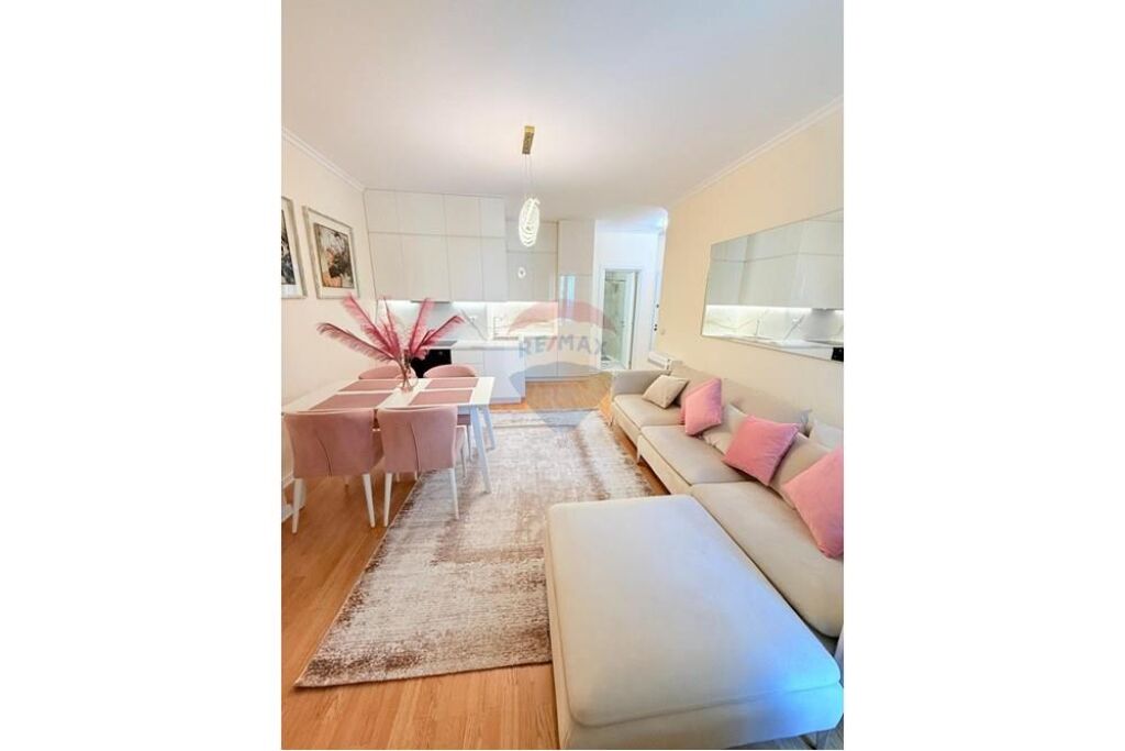Apartment - For Rent - Rruga e Kosovarëve, Tirana