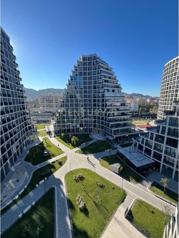 Apartament 3+1+2+Verande+Depo tek Residenca Lake View!
