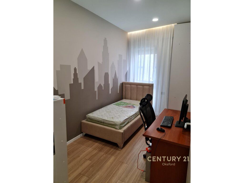 APARTAMENT PER QIRA 2+1,TEK KOMPLEKSI "KONTAKT"!