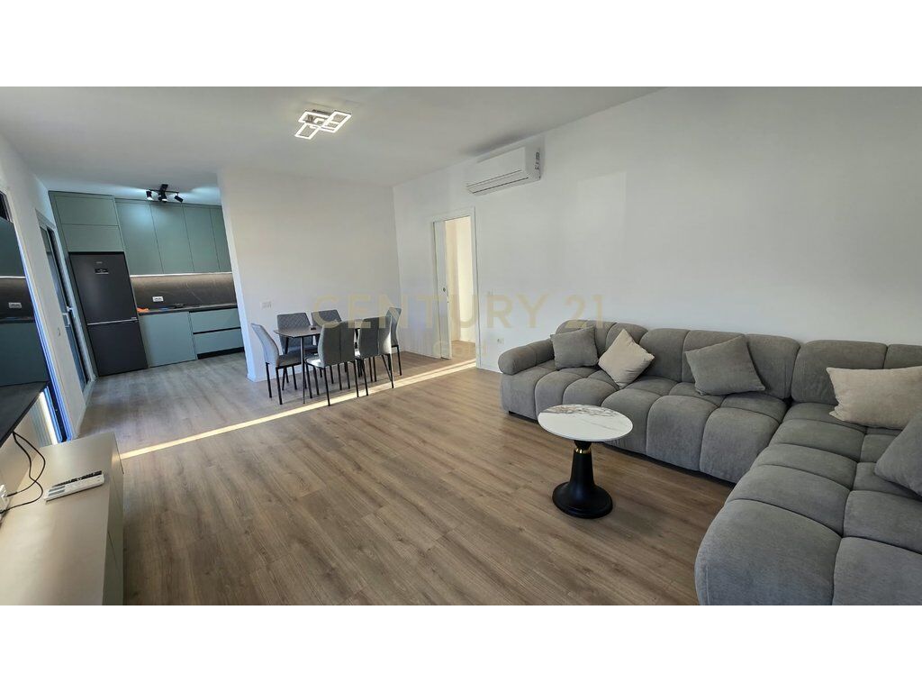 Jepet me qera Apartament modern 2+1, Shkolla e Kuqe