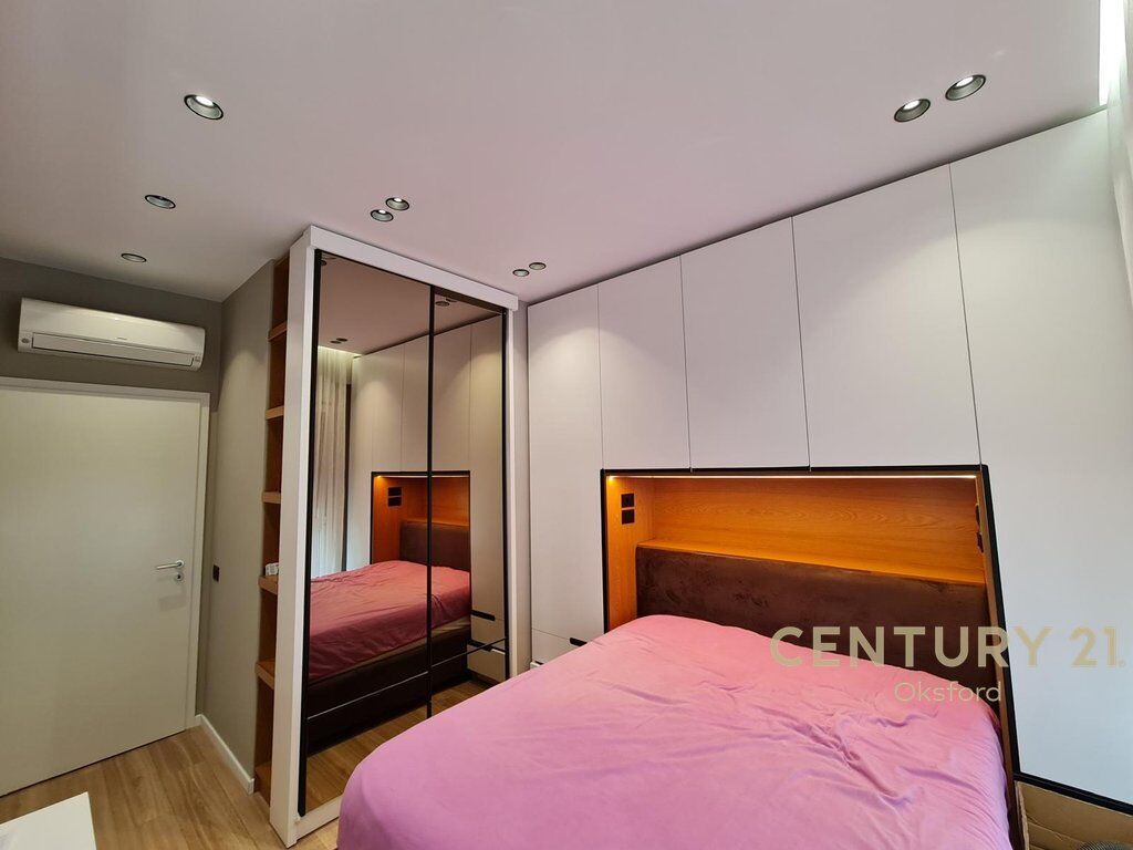 APARTAMENT PER QIRA 2+1,TEK KOMPLEKSI "KONTAKT"!