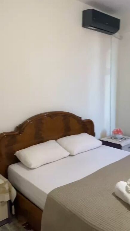 3+1+2 for rent, Pazari Ri