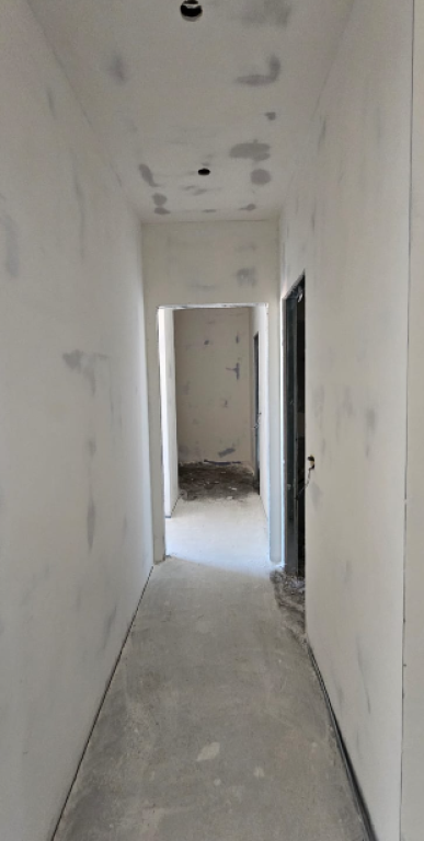 VENDESI APPARTAMENTO 2+1+2 CON VERANDA PANORAMICA – YZBERISHT