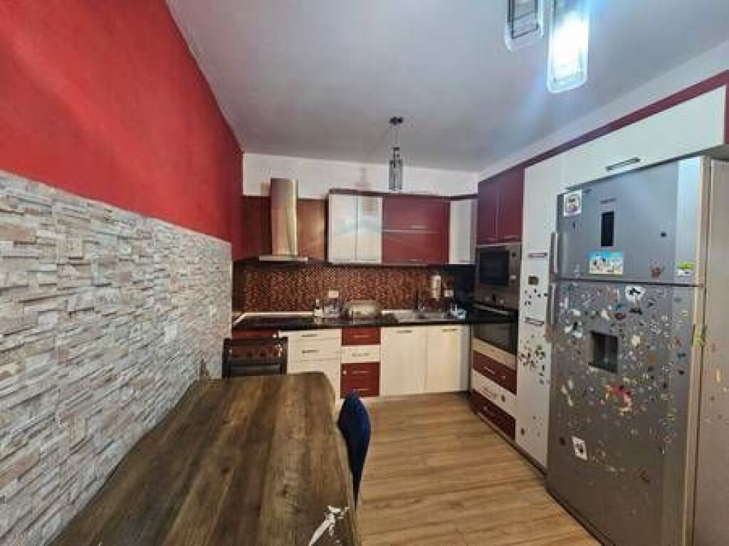 Shitet, Apartament 2+1+2+Post Parkimi,Rruga Jordan Misja,Tiranë