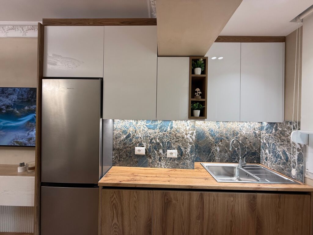 Shesim apartament 2+1 tek Rruga Fortuzi!