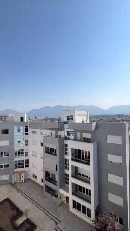 2+2 furnished for rent at the Zoological Garden 700 eu
