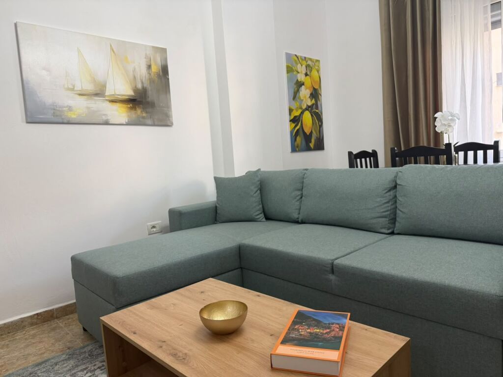 1+1 Apartment for Sale in Plazh near Rrota e Kuqe, Durrës