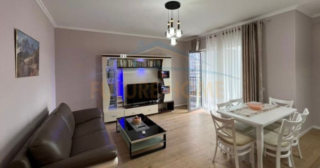 For rent, 1+1 apartment, Siri Kodra Street, Tirana