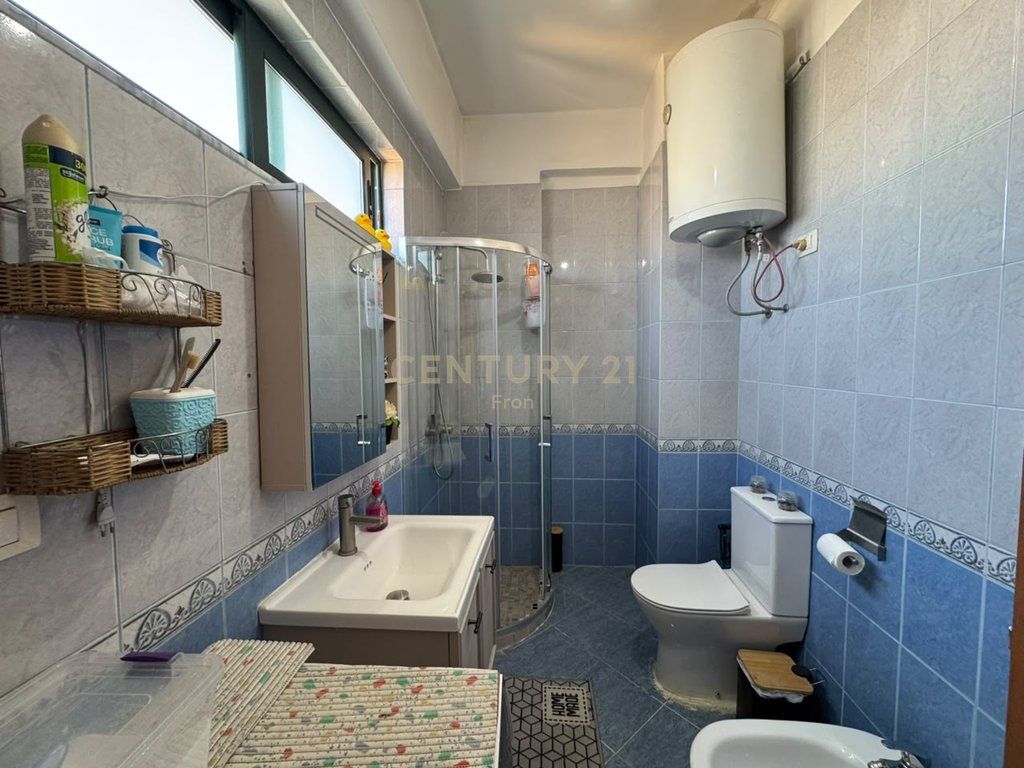 SHITET APARTAMENT 2+1 – RRUGA IRFAN TOMINI, TIRANË