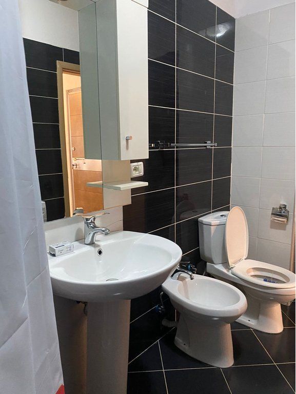 APPARTAMENTO 2+1 IN AFFITTO 650 € /Mese 65,000 Lekë /Mese