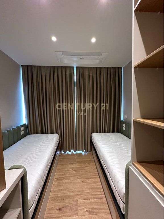 Apartament 2+1+Post Parkimi per Qira tek Liqeni i Tiranes! 2,500 € /Muaj