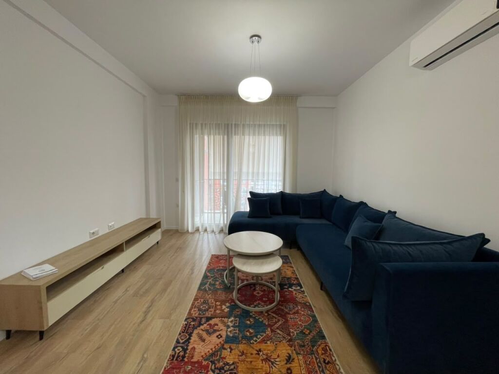Appartamento 1+1+Parcheggio in affitto a 21 Dhjetori.
