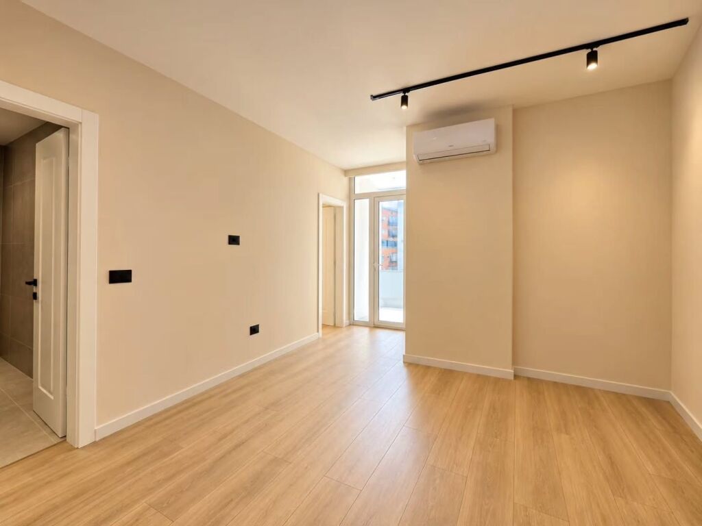 PARIS COMMUNE, JUST PAST KIKA 2 🔺 We are selling a great apartment: 🔺 1+1