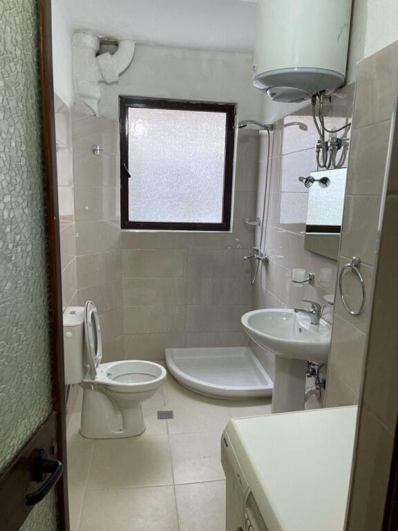 2+1 apartment for rent, Zogu i Zi