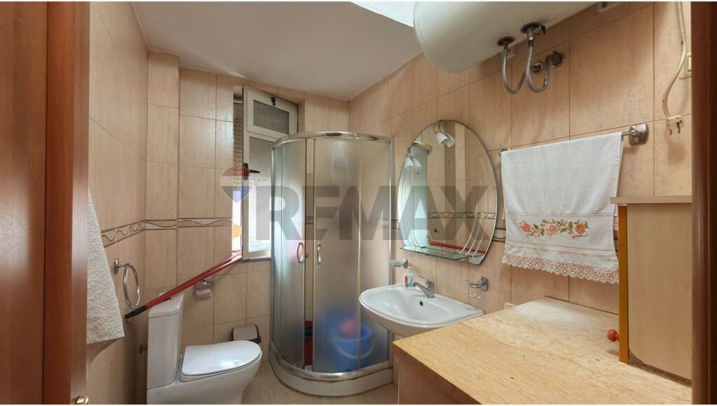 Apartament me qira  21 Dhjetori