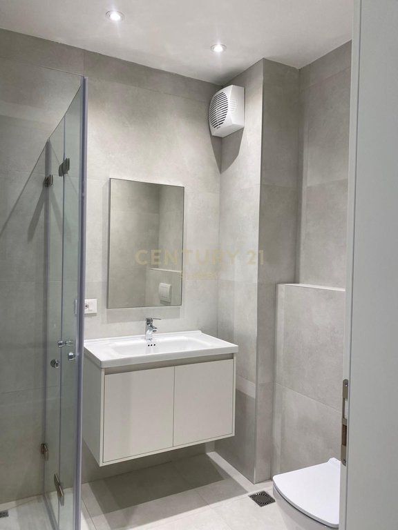 Appartamento 2+2 in Affitto sul Boulevard Zogu i Parë, Tirana - 1500€ |