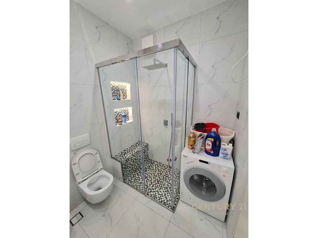 APARTAMENT PER QIRA 2+1,TEK KOMPLEKSI "KONTAKT"!