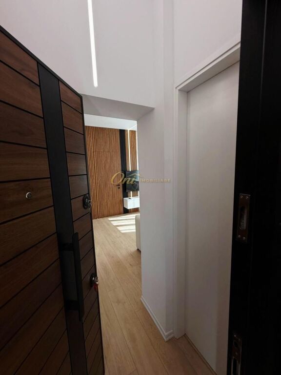SI AFFITTANO 3 APPARTAMENTI PER AIRBNB MYSLYM SHYRI -  CENTRO