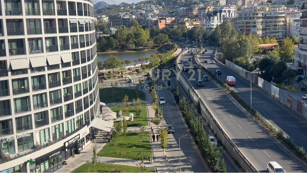 Apartament 3+1+2 me Verandë dhe Depo – Residenca Lake View
