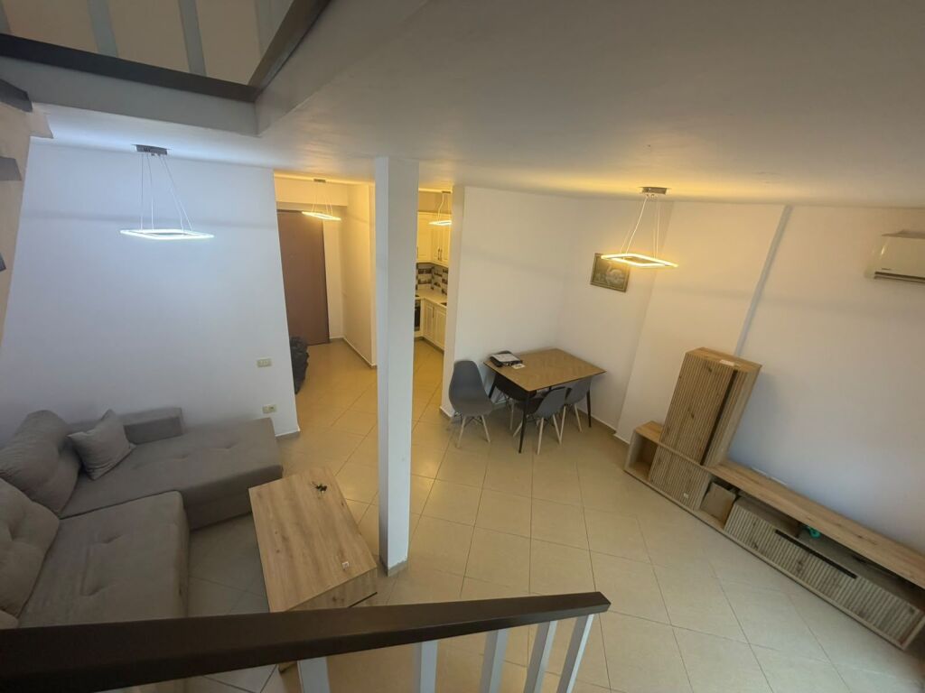 2+2 apartment for rent at the Lake, furnished, elevator, 600 euros