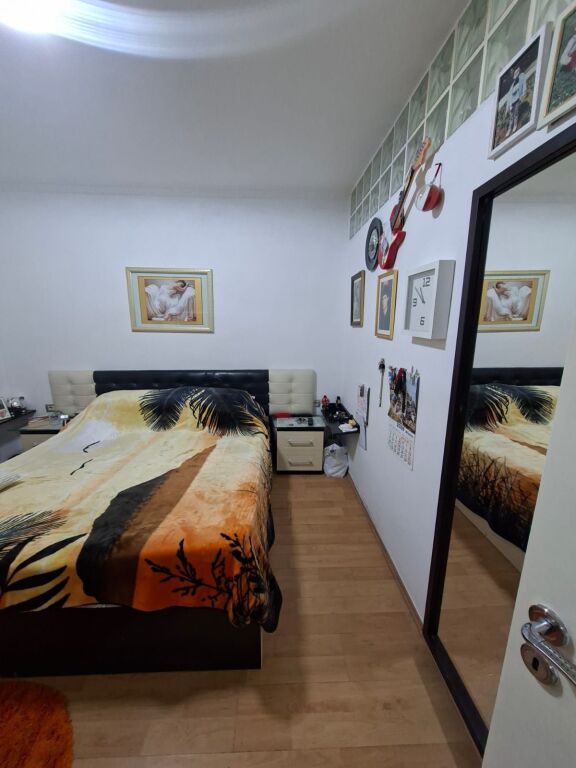 Vendesi appartamento 2+1 RR.Kavajes 145.000 euro
