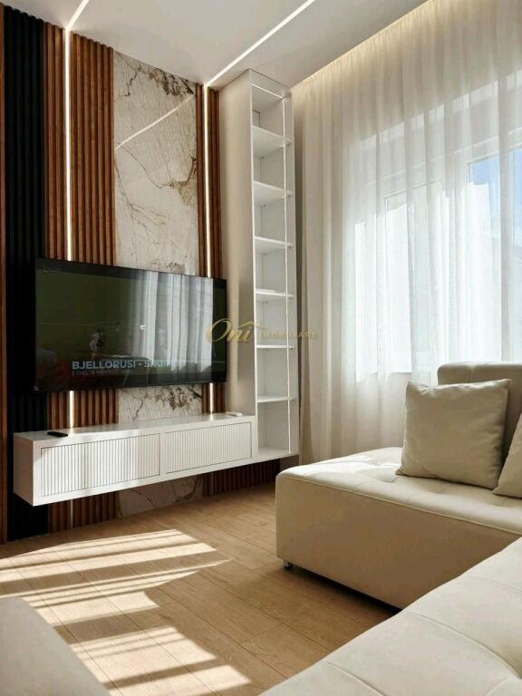 SI AFFITTANO 3 APPARTAMENTI PER AIRBNB MYSLYM SHYRI -  CENTRO
