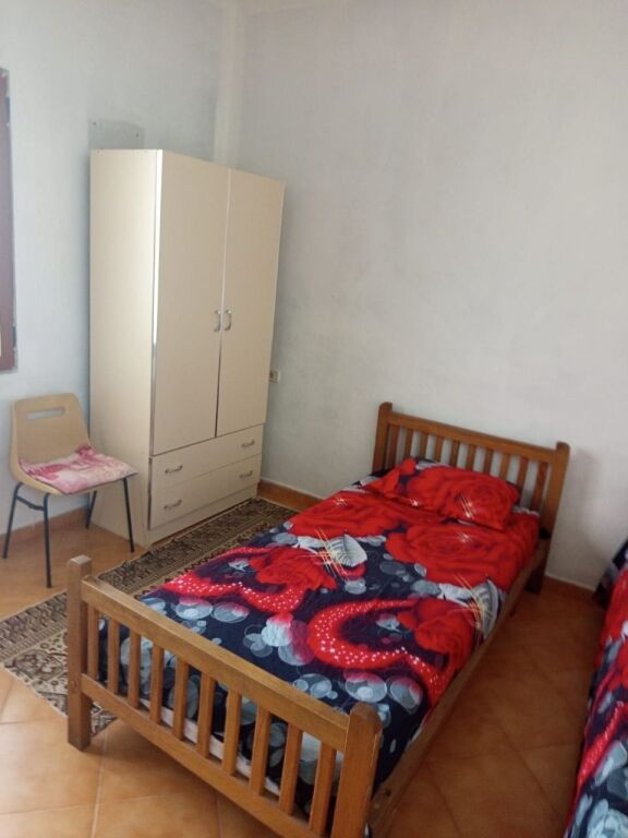 GARSONIERE 220 EURO.RRUGA E DURRESIT