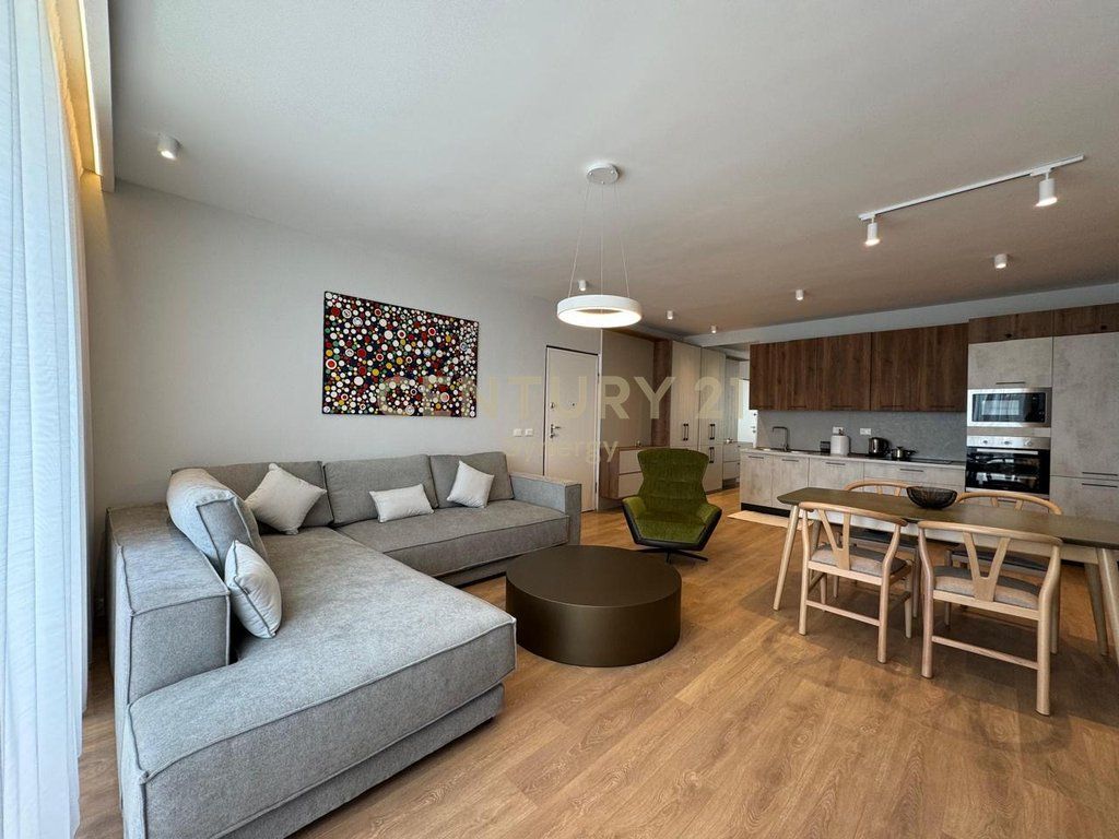 Appartamento 2+1+2 in affitto sul Boulevard Zogu i Parë